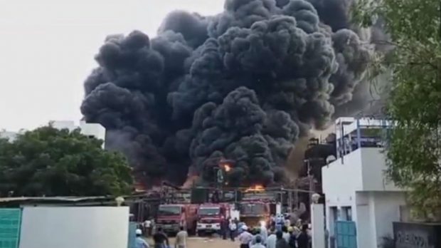 Vadodara-fire-700.jpg