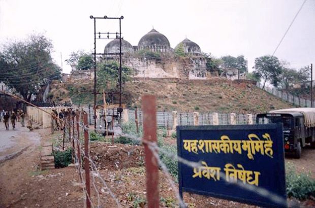 Babri-Maszid-700.jpg