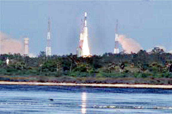 ISRO-SATELLITE-700.jpg