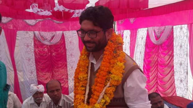 Jignesh-Mewani1-700.jpg