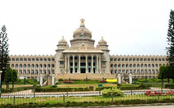 Vidhan-Soudha.jpg