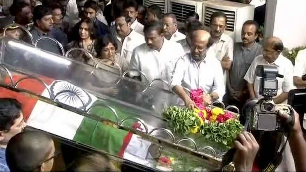 rajnikant-karuna-funeral-700.jpg