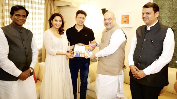 madhuri-deixit-bjp-700.jpg