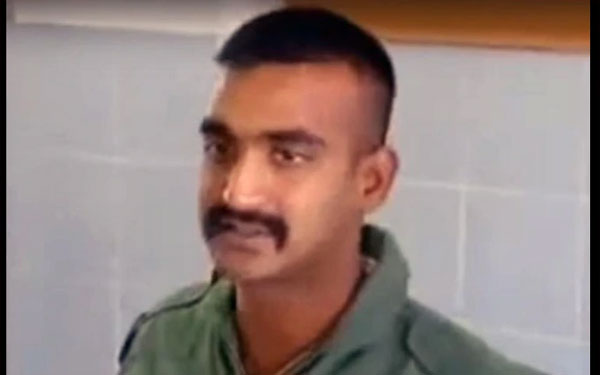 abhinandan-vardhaman-coming.jpg