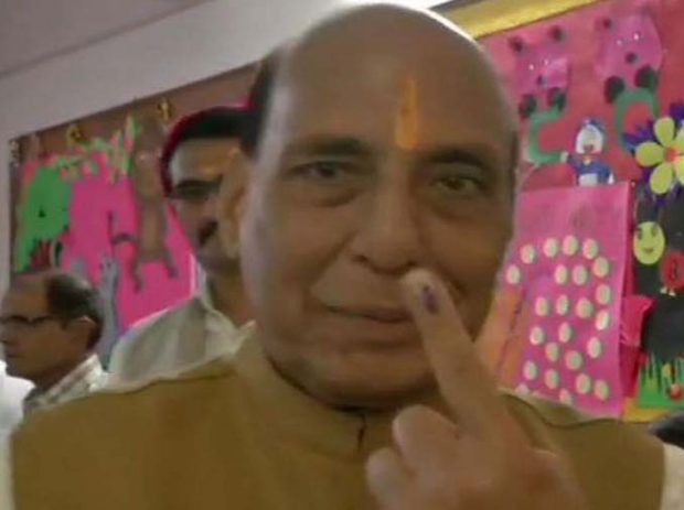 Rajnath-Sing-Vote-730