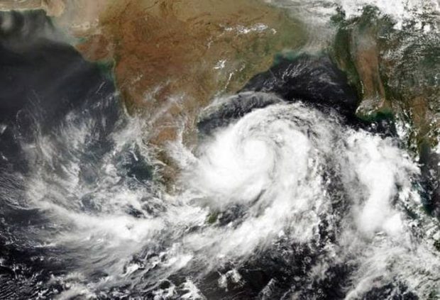 cyclone-in-gujarat