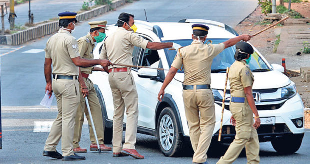 ಕೋವಿಡ್‌ 19 ವೈರಸ್‌: ಕಾಸರಗೋಡು ಜಿಲ್ಲೆಯಲ್ಲಿ ಪೊಲೀಸ್‌ ಸರ್ಪಗಾವಲು