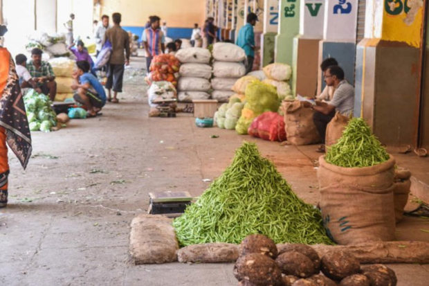 ಗ್ರಾಹಕರ ಮನೆ ಬಾಗಿಲಿಗೇ ತರಕಾರಿ