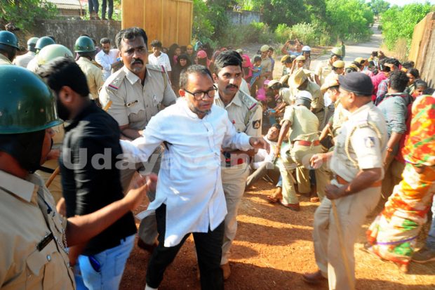 ಬಂಟ್ವಾಳ ಪುರಸಭೆ ಪೊಲೀಸ್ ರಕ್ಷಣೆಯಲ್ಲಿ ಕಸ ವಿಲೇವಾರಿ