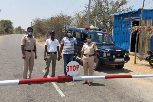 ಆಂಧ್ರಗಡಿಯಲ್ಲಿ ಸಂಚಾರ ನಿರ್ಬಂಧ