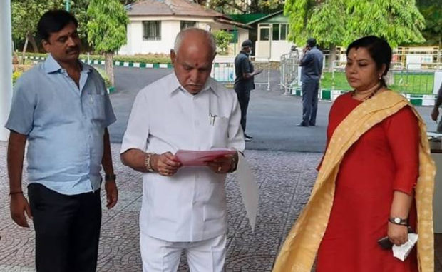 ಚಿತ್ರರಂಗದ ನೆರವಿಗೆ ಧಾವಿಸುವಂತೆ ಸಿಎಂಗೆ ತಾರಾ ಮನವಿ