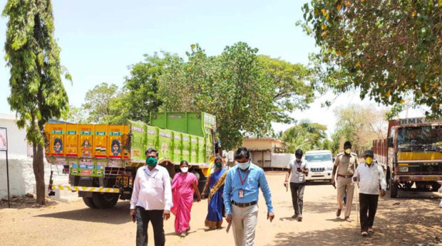 ತೊಗುಣಶಿ-ಕೋಟೆಕಲ್‌ದಿಂದ ಢಾಣಕಶಿರೂರಗೆ ಯಾರೂ ಹೋಗಿಲ್ಲ