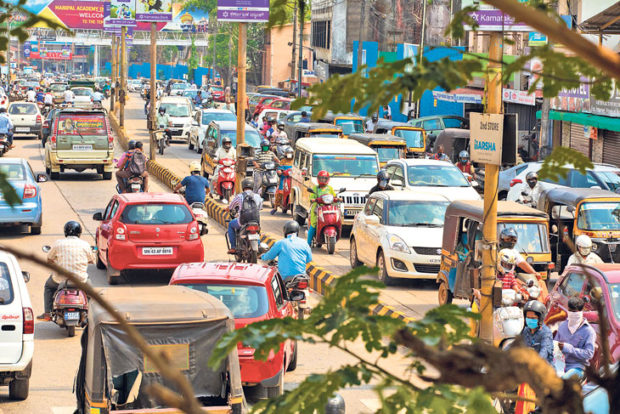 ಜನರ ಹೆಗಲೇರಿದ ಆರೋಗ್ಯ ರಕ್ಷಣೆ ಹೊಣೆ