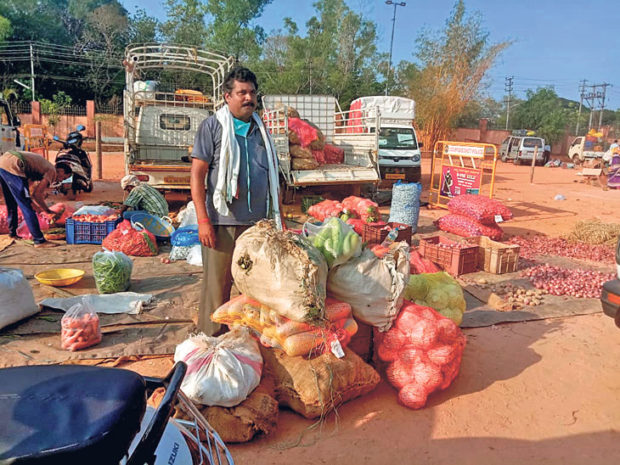 ತರಕಾರಿ ವ್ಯಾಪಾರಿಯ ಸಾಮಾಜಿಕ ಕಾಳಜಿ