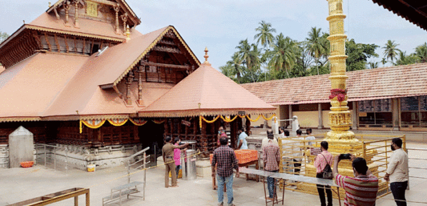 ಪುತ್ತೂರು, ಸುಳ್ಯ: ದೇವರ ದರ್ಶನ ಪಡೆದ ಭಕ್ತ ವೃಂದ