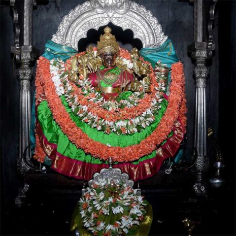 chamundi-pooje