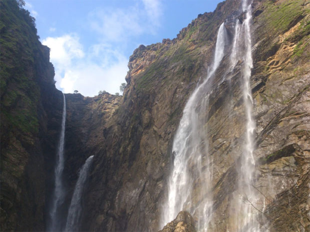 ಜೋಗದ ಗುಂಡಿಯಲ್ಲಿ ಈಜಿನ ಮೋಜು