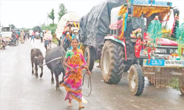 ಬೀದಿಗೆ ಬಂತು ಬದುಕು