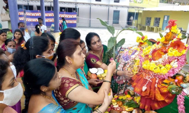 ಜಿಲ್ಲಾದ್ಯಂತ ಸ್ವರ್ಣಗೌರಿ ವ್ರತಾಚರಣೆ