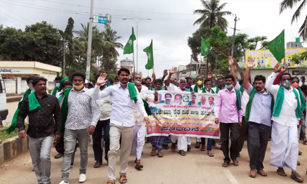 ಶಿರಾಳ ಕೊಪ್ಪದಲ್ಲಿ ಬಂದ್‌ ಯಶಸ್ವಿ