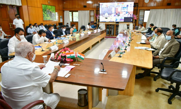 ಪರಿಣಾಮಕಾರಿ ಎಸ್.ಒ.ಪಿ ಅನುಷ್ಥಾನ ಮತ್ತು ಐ.ಇ.ಸಿ ಮೂಲ️ಕ ಕೋವಿಡ್ ನಿಯಂತ್ರಿಸಿ- ಮುಖ್ಯಮಂತ್ರಿ