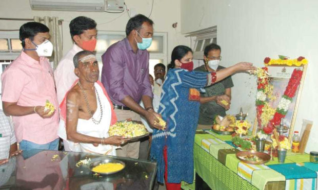 ಮಹರ್ಷಿ ವಾಲ್ಮೀಕಿ ಆದರ್ಶ ಪಾಲಿಸಿ