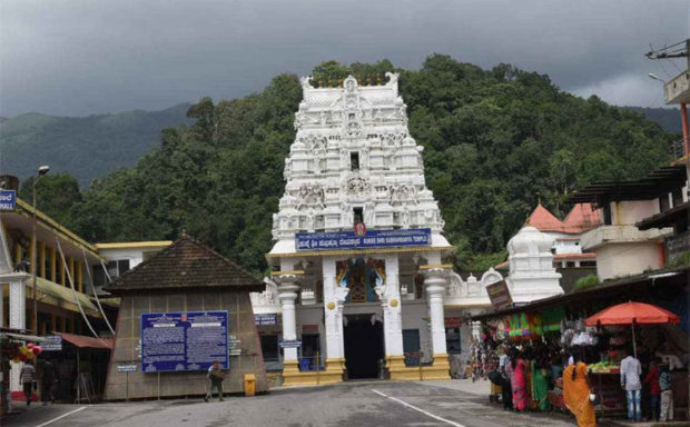 ಕೋವಿಡ್ ನಿಂದ ದೇಗುಲಗಳಿಗೂ ಆರ್ಥಿಕ ಸಂಕಷ್ಟ: ಶ್ರೀಮಂತ ದೇವಸ್ಥಾನ ಕುಕ್ಕೆಯಲ್ಲೂ ಕಡಿಮೆ ಆದಾಯ