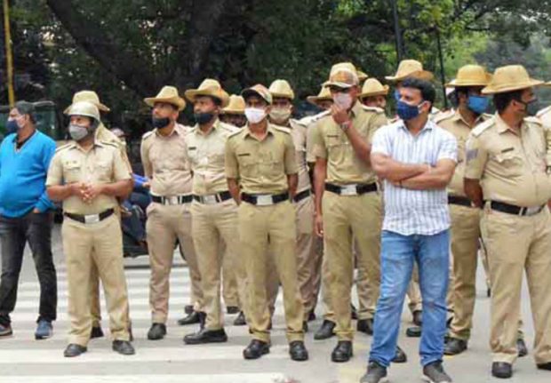 ನಾಳೆ ರಾಜ್ಯ ಬಂದ್‌ಗೆ ಕರೆ : ರಾಜ್ಯಾದ್ಯಂತ ಪೊಲೀಸ್‌ ಬಂದೋಬಸ್ತ್