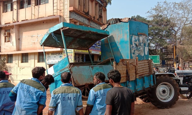 ಪ್ರಹಸನ ಆಗದಿರಲಿ ಫ‌ುಟ್‌ಪಾತ್‌ ತೆರವು