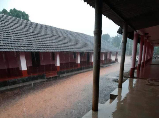 ಕೃಷಿಕರಲ್ಲಿ ಆತಂಕ ಮೂಡಿಸಿದ ವಚರ್ಷದ ಮೊದಲ ಮಳೆ