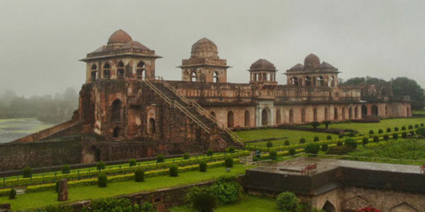 ಐತಿಹಾಸಿಕ ಗ್ರಾಮಗಳನ್ನೊಳಗೊಂಡ ಸುಂದರ ನಗರ ರೇವಾ