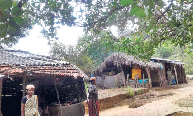 ಕೆರಾಡಿಯ 4 ಬಡ ಕುಟುಂಬಕ್ಕೆ ಗುಡಿಸಲಿನಿಂದ ಇನ್ನೂ ಸಿಗದ ಮುಕ್ತಿ