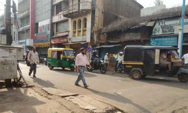 ಕೋವಿಡ್  ಕರ್ಪ್ಯೂ ವೇಳೆ ಕುಂದಾನಗರಿ ಸಂಪೂರ್ಣ ಸ್ತಬ್ಧ