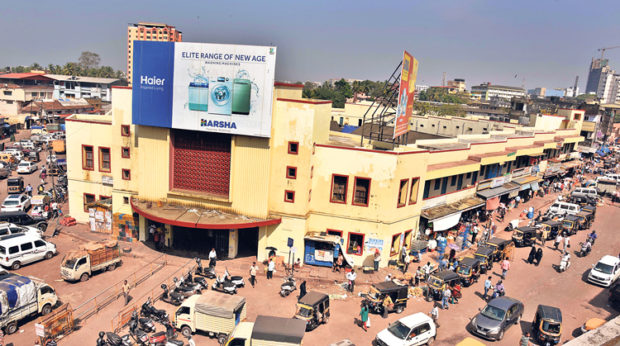 ಮಾರುಕಟ್ಟೆ ಹಿರಿಯಣ್ಣನದು ತ್ರಿಶಂಕು ಸ್ವರ್ಗ !