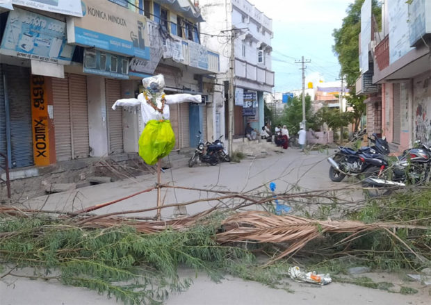 ಗಂಗಾವತಿ: ಸ್ವಯಂಪ್ರೇರಿತ ವಾಹನ ಸಂಚಾರಕ್ಕೆ ಬ್ರೇಕ್ ಹಾಕಿದ ವಾರ್ಡ್ ನಿವಾಸಿಗಳು