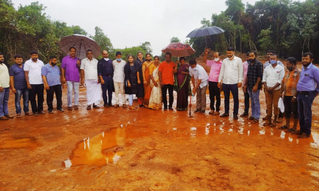 ಮೂಡುಬಿದಿರೆ: ಮೂಡುಮಾರ್ನಾಡು ಗ್ರಾಮದ ಮಡ್ಡೇಲು ಸಾರ್ವಜನಿಕ ಹಿಂದೂ ರುದ್ರಭೂಮಿಗೆ ಶಿಲಾನ್ಯಾಸ