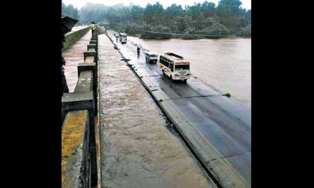 ಹೊಸಮಠ: ನೆನಪಾಗಿ ಕಾಡುತ್ತಿದೆ ಮುಳುಗು ಸೇತುವೆ