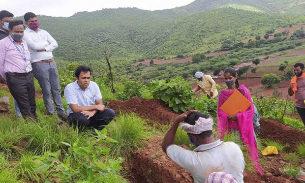 ವಿಶೇಷಾಧಿಕಾರಿಯಿಂದ ನರೇಗಾ ಕಾಮಗಾರಿ ವೀಕ್ಷಣೆ