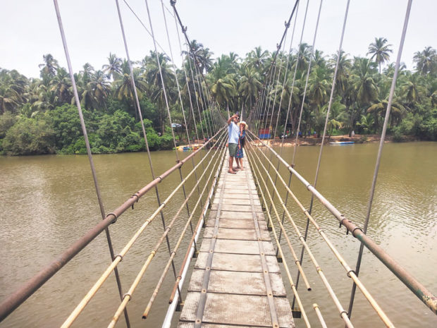 ನಿರ್ವಹಣೆ ಇಲ್ಲದೆ ಸೊರಗುತ್ತಿವೆ ಪಡುಕುದ್ರು -ತಿಮ್ಮಣ್ಣಕುದ್ರು ತೂಗು ಸೇತುವೆ