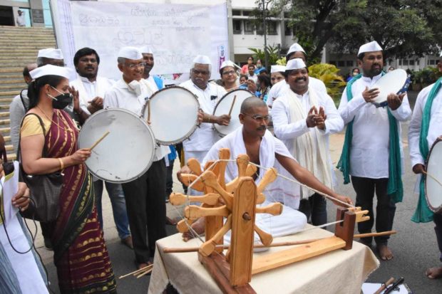 ಅಮೃತ ಮಹೋತ್ಸವ ಬೀದಿ ನಾಟಕ ಸರಣಿಗೆ ಚಾಲನೆ