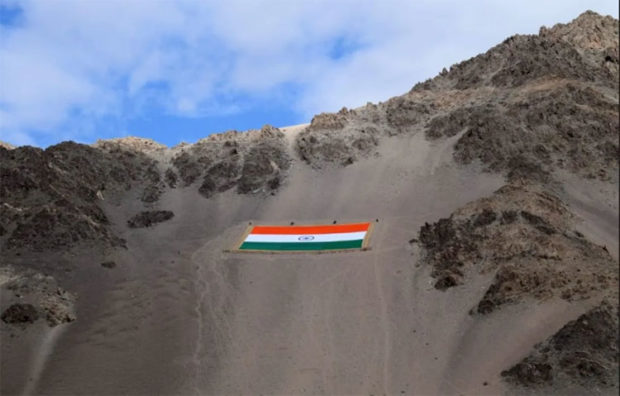 ಲೇಹ್‌ ಶಿಖರದಲ್ಲಿ ರಾರಾಜಿಸಿದ ತ್ರಿವರ್ಣ ಧ್ವಜ