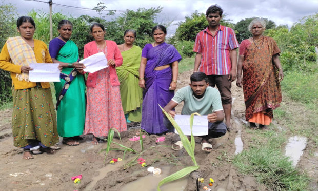 ಗ್ರಾಮದ ಮುಖ್ಯರಸ್ತೆ ಸಂಪೂರ್ಣ ಕೆಸರು ಗದ್ದೆ