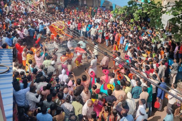 ಬನಹಟ್ಟಿ: ಸಂಭ್ರಮದ ವೀರಭದ್ರೇಶ್ವರ ಕಾರ್ತಿಕೋತ್ಸವ