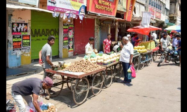 road side retailers