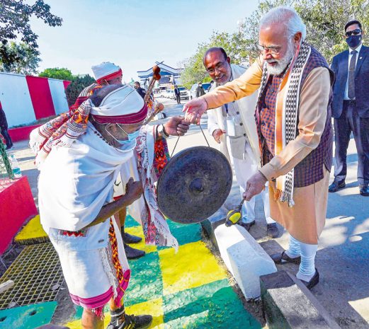 ಮಣಿಪುರಕ್ಕೆ ದಿಲ್ಲಿಯನ್ನು ತಂದಿದ್ದೇನೆ; ಇಂಫಾಲದಲ್ಲಿ ಹಲವು ಯೋಜನೆಗಳಿಗೆ ಪ್ರಧಾನಿ ಶಿಲಾನ್ಯಾಸ