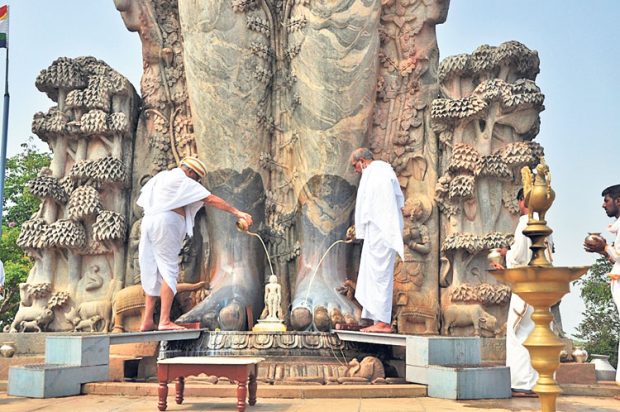 “ವ್ರತನಿಯಮ ಪಾಲನೆಯಿಂದ ಮನೆಯೇ ಮಂದಿರ’