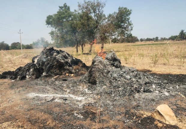 ಆಕಸ್ಮಿಕ ಅಗ್ನಿ ಅವಘಡ : ಬಣವೆಗಳು ಬೆಂಕಿಗಾಹುತಿ