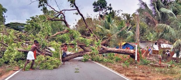 ಗಾಳಿ ಮಳೆ: ಕೆಲವೆಡೆ ಹಾನಿ; ಸಿಡಿಲು ಬಡಿದು ಯುವಕರಿಬ್ಬರು ಸಾವು