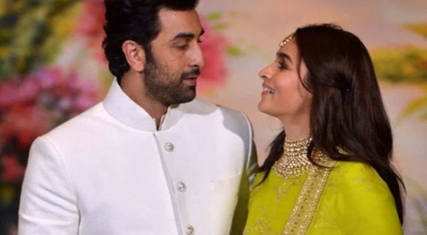 Alia Bhatt and Ranbir Kapoor to tie the knot on April 14