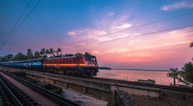 Navratri: Ministry of Railways has given special menu to passengers